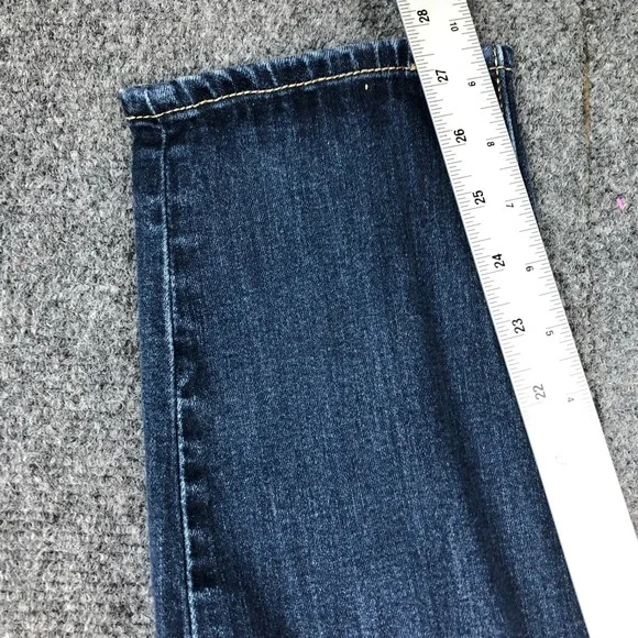 Signature by Levi Strauss & Co Mid Rise Straight Leg Dark Wash Jean Women 10 W30 - Picture 7 of 11